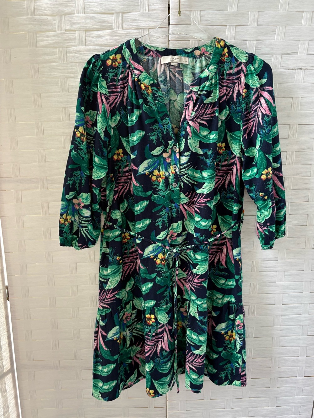 LOFT MP Mini Dress Green & Pink Tropical Print Belted‎ Split V Neck Office Flowy